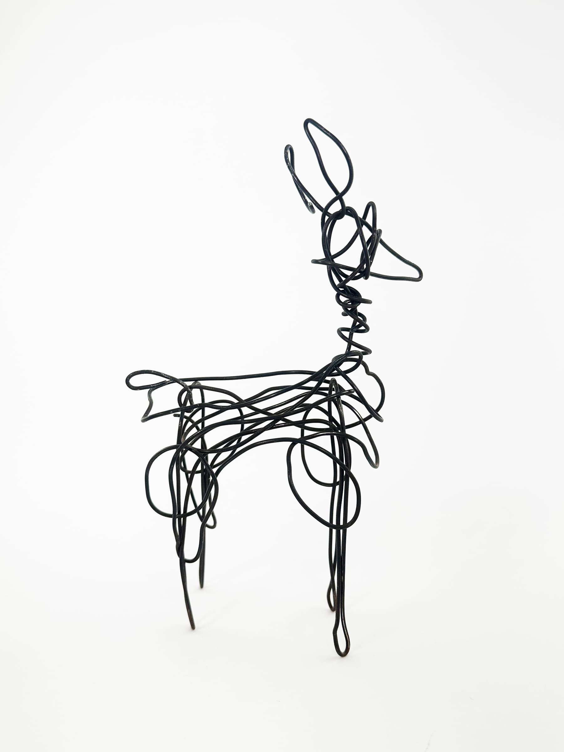Wire Deer Sculptures thumbnail 4