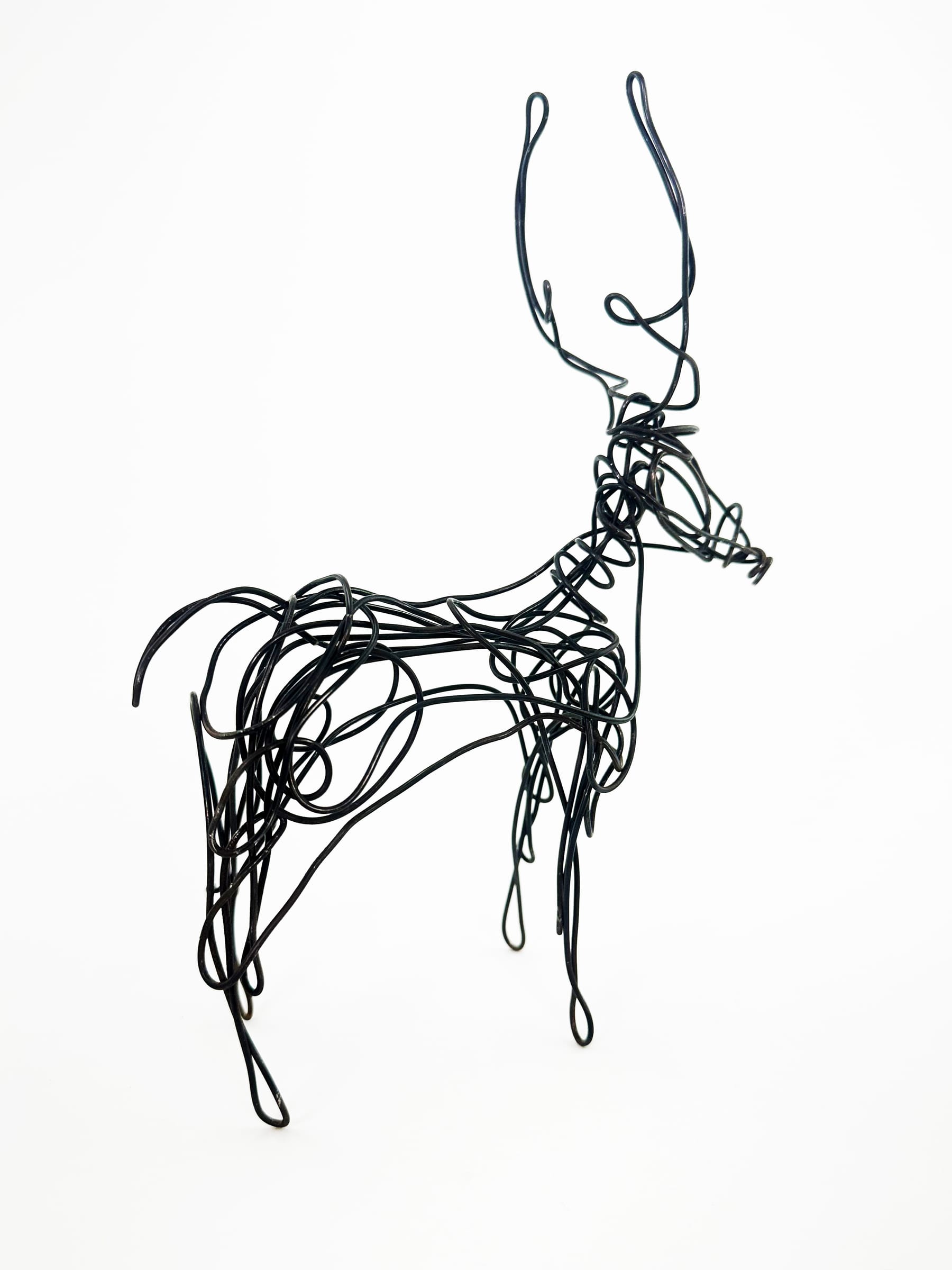 Wire Deer Sculptures thumbnail 7