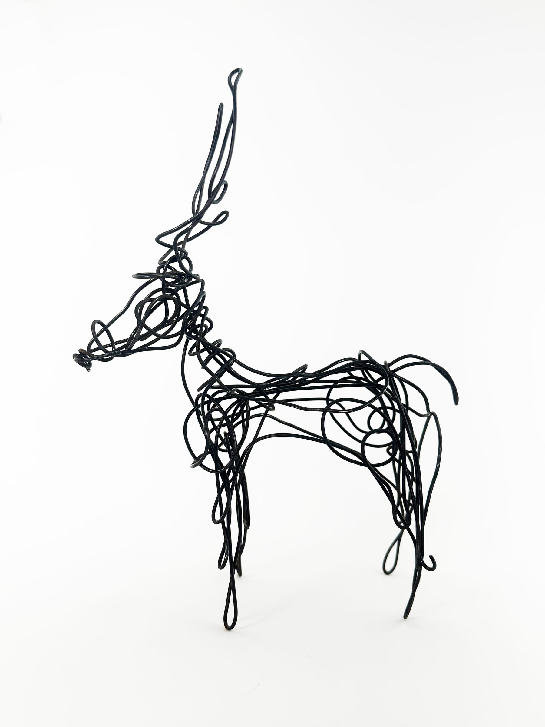 Wire Deer Sculptures thumbnail 8